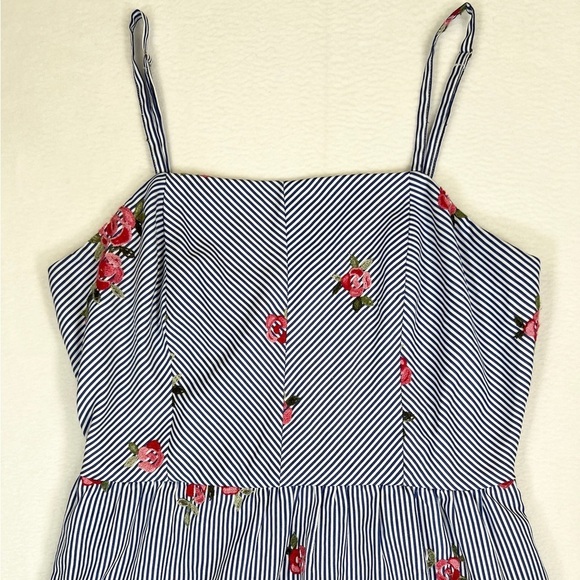 EVERLY Floral Spaghetti Strap Striped Mini Sundress M Coquette Girl Cottagecore - Picture 4 of 14